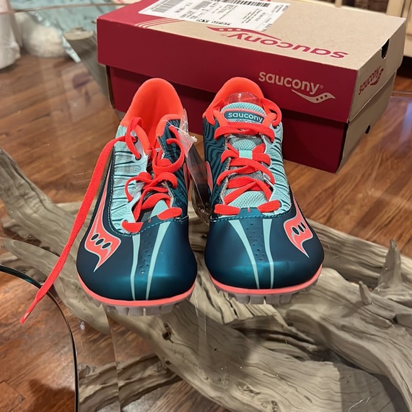 NWT Saucony spitfire womens size 11 running sneakers - Picture 2 of 5